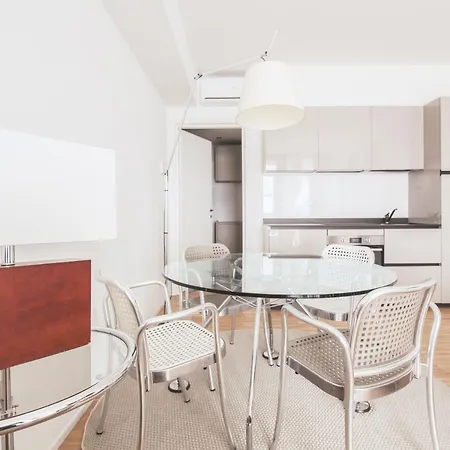 Residenza I Melograni - * دومازو