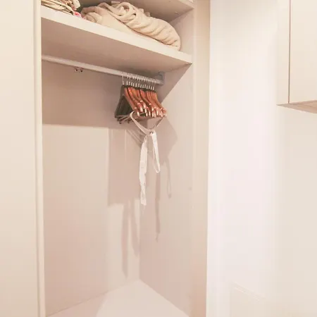 Residenza I Melograni - شقة دومازو