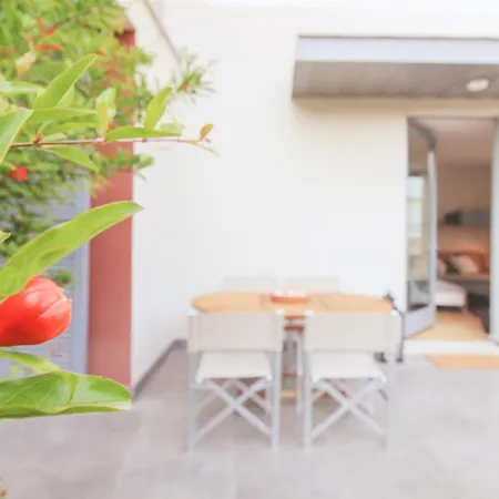 Residenza I Melograni - *